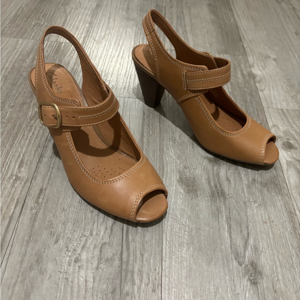Peep Toe Sling Back Heels